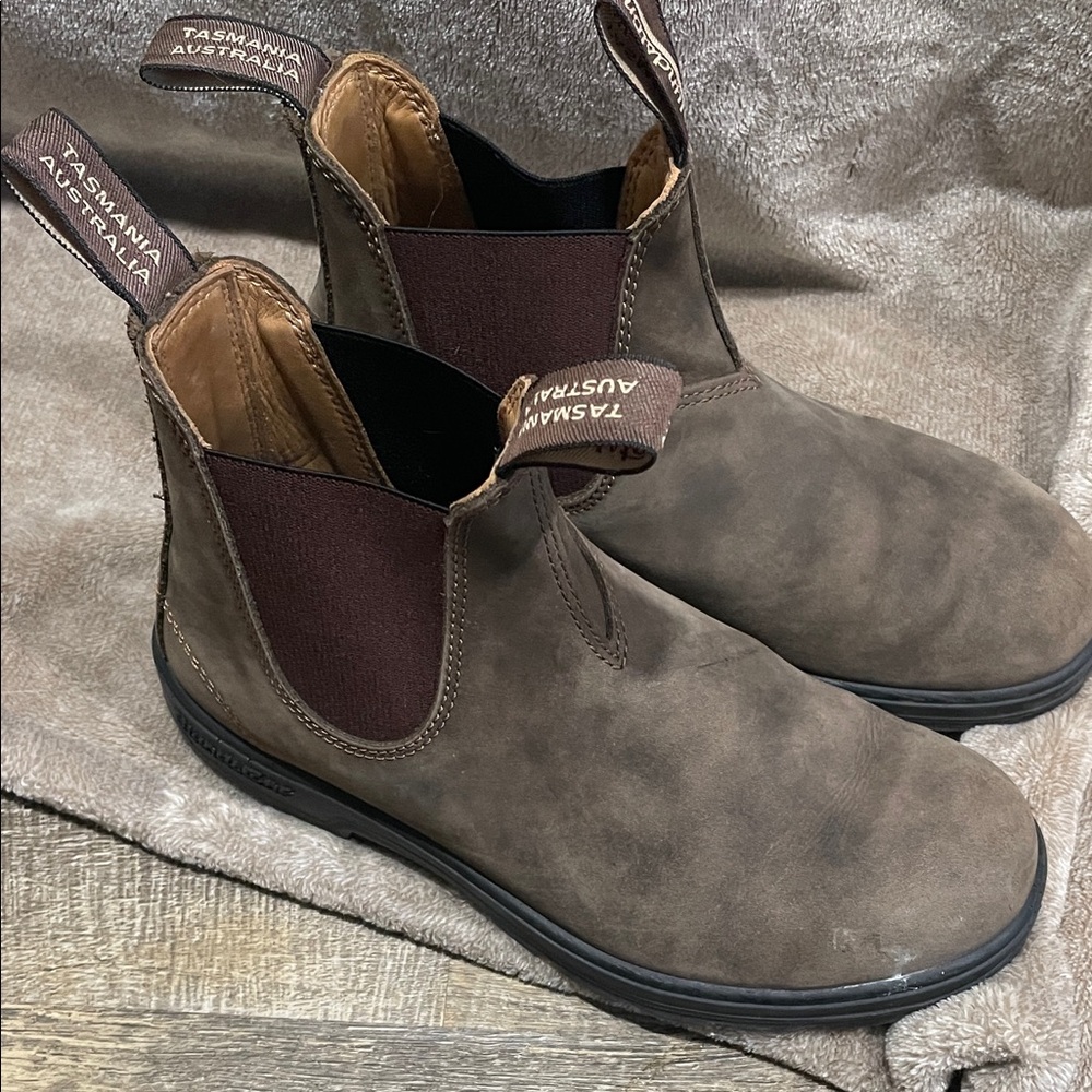 Blundstone Women’s Dark Brown Leather Boots - Picture 2 of 5